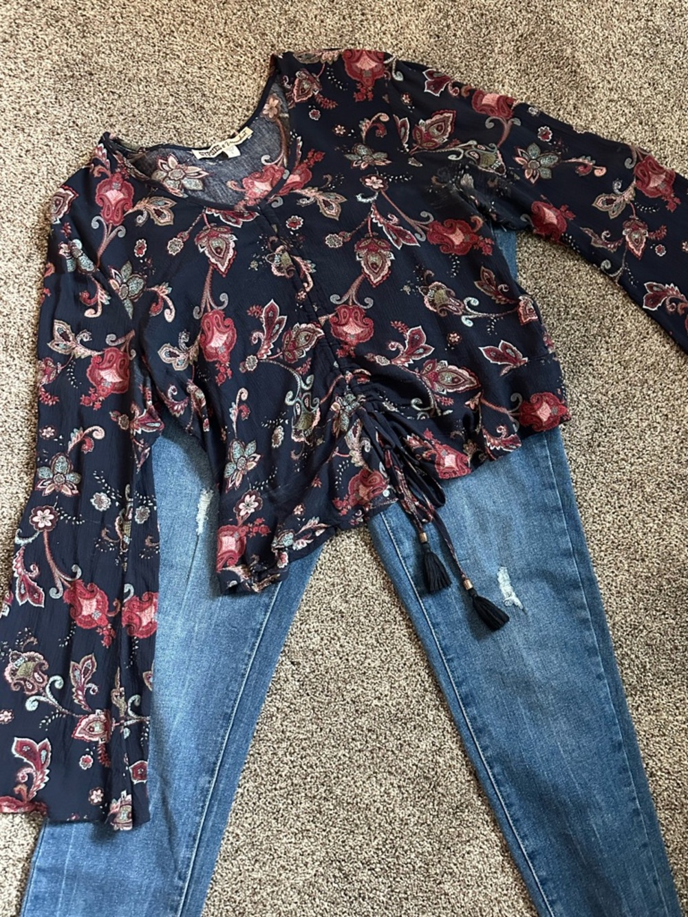 Gypsies & Moondust boho floral blouse size L navy sheer tassel tie front flowy